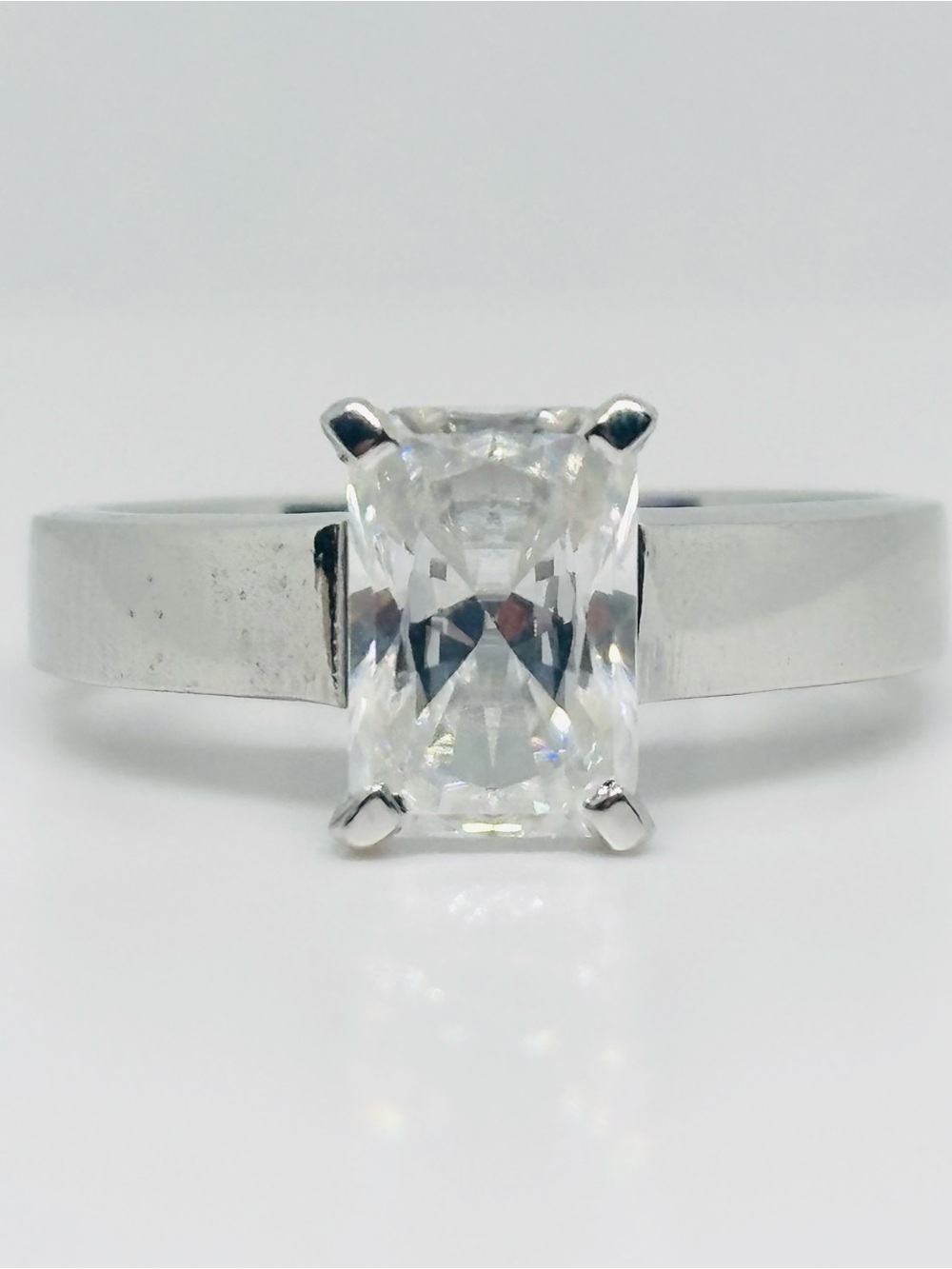2ct MOISSANITE Ring